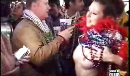 Das private sexfilme tätowierte Sydnee Vicious nimmt zwei Typen auf