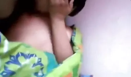 Sasha kauft Geld mit ihrem Körper geile private sexfilme