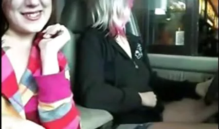 Brünette mit einem Tattoo auf dem ganzen Rücken reitet sexfilme hausgemacht einen Schwanz