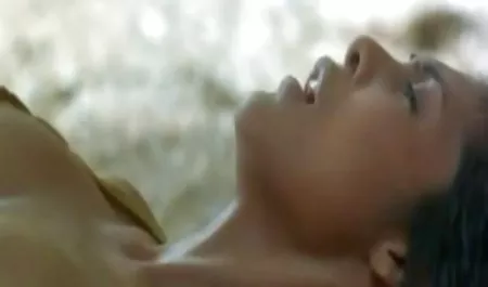 Asiatisches Mädchen private sexfilme liebt Pose 69