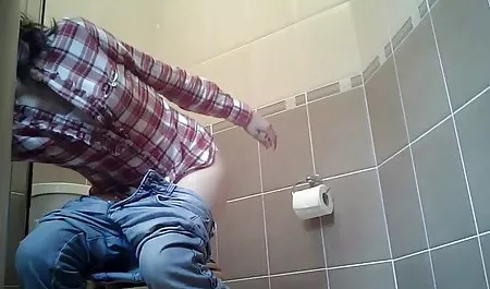 Shay Fox lässt Männer ihre Brust durch Glorichol ziehen sexfilm amateur