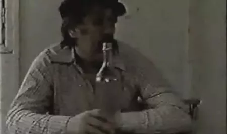 Unersättlicher Ehemann deutsche amateur sexfilme nahm seine Frau unter die Dusche