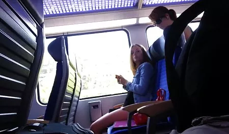 Ein dünner Sklave amateur fickfilme wurde auf das Gesäß im Wald geschlagen