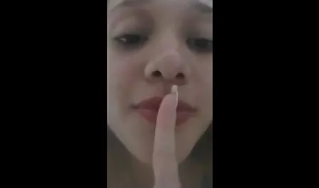 Ein Expander wurde in den Anus der Puppe gesteckt und hausgemachte sexfilme mit einer Faust abgefistet