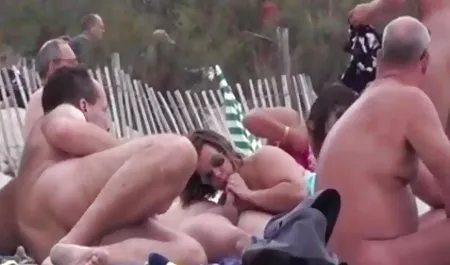 Vollbusige privat gedrehte sexfilme verknallte Kerry