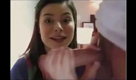 Sexuelles Video mit einem jungen kostenlose amatuer pornos Mädchen