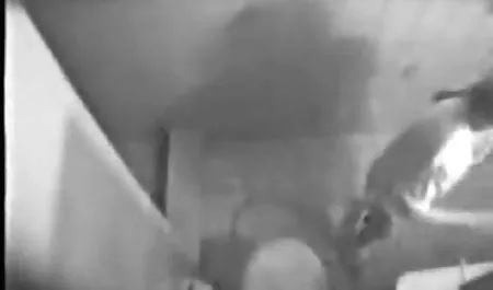 Blond echte amateur pornos liebt es, anal bis doggystyle zu nehmen