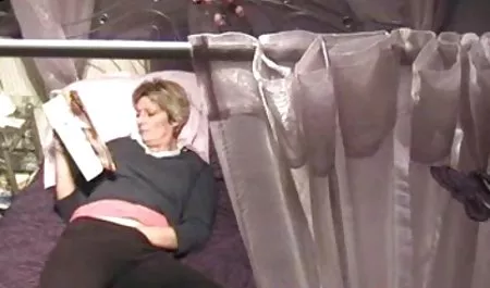 Molly Manson verführte eine beste deutsche amateur pornos Lehrerin mit ihrem festen Körper