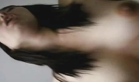Abigail amateur sexfilm Mac tritt zum ersten Mal der Interracial-Szene bei
