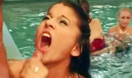 Wet Swirls tanzen Striptease im amateur sexfilm Club